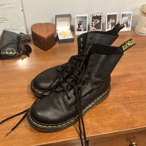 Dr Martens 1460 Pascal Virginia Leather